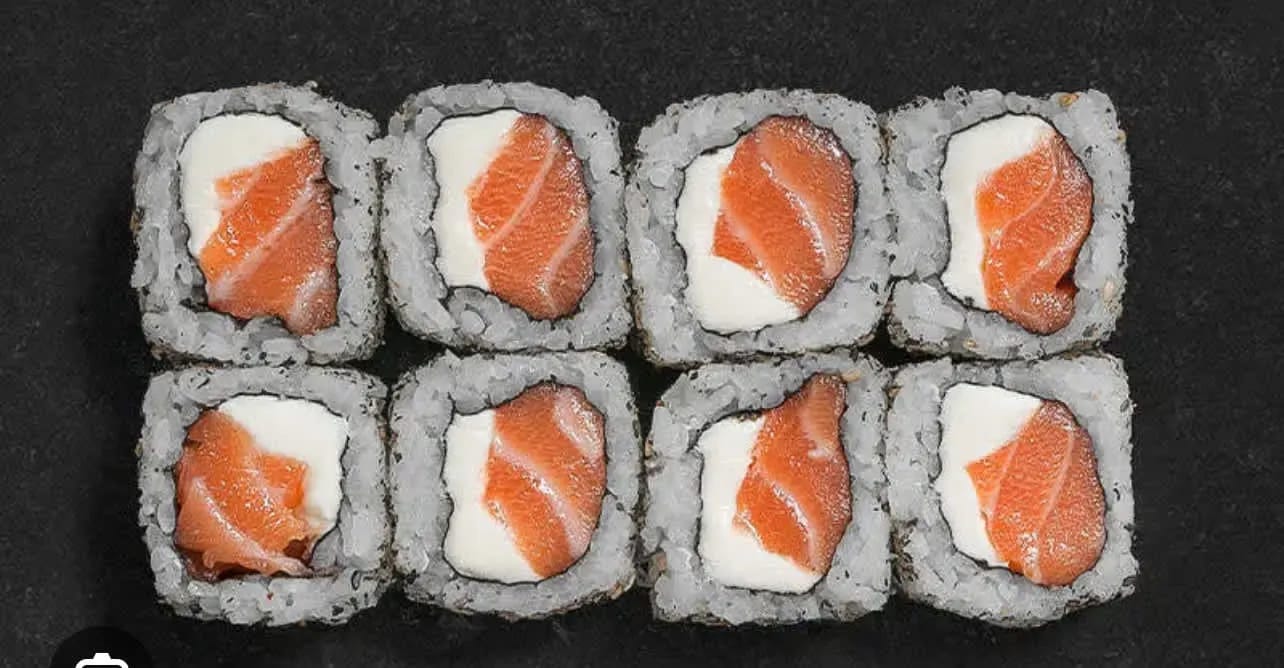Uramaki salmão c/ cream cheese