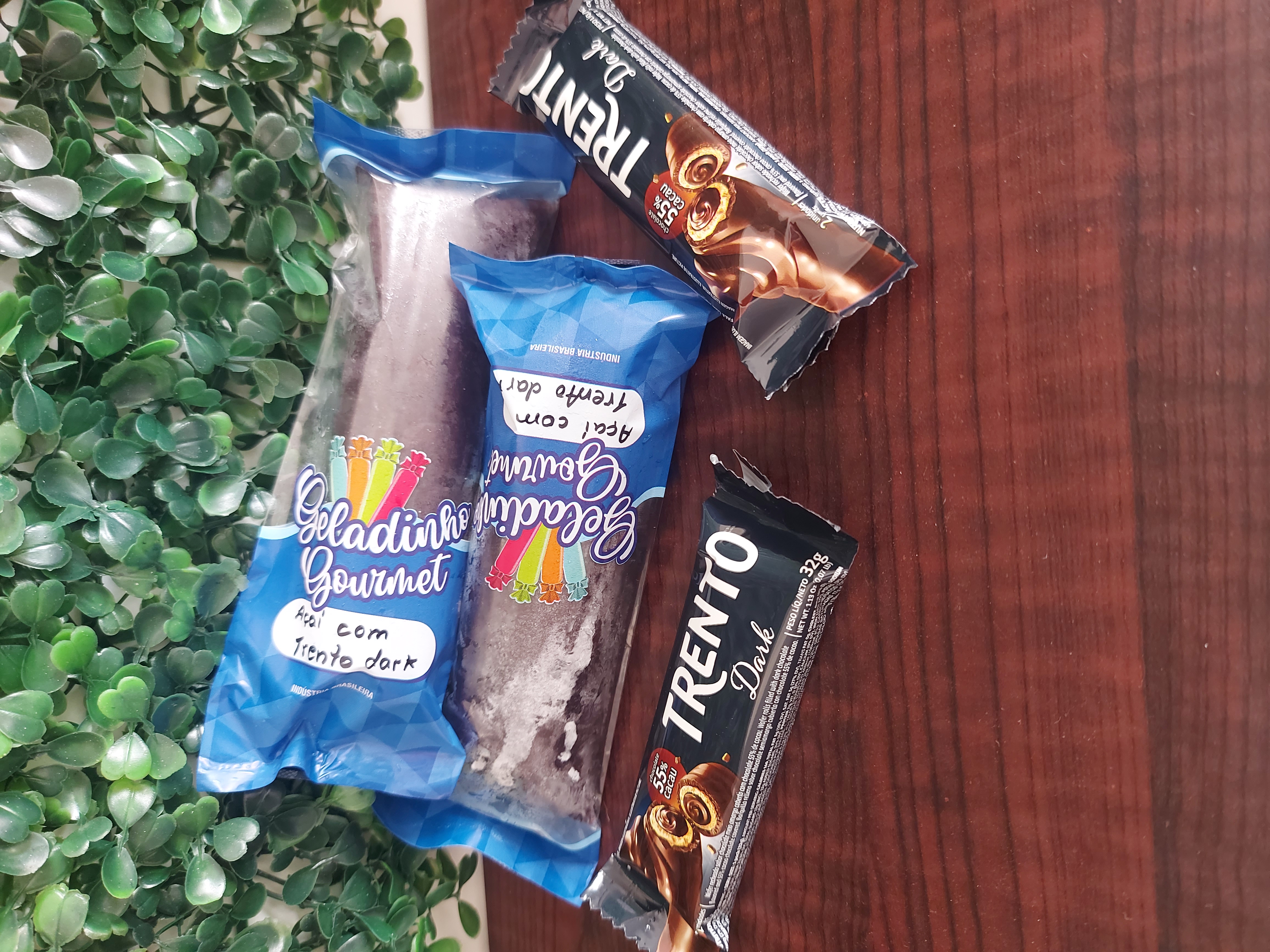 Geladinho açaí com trento dark