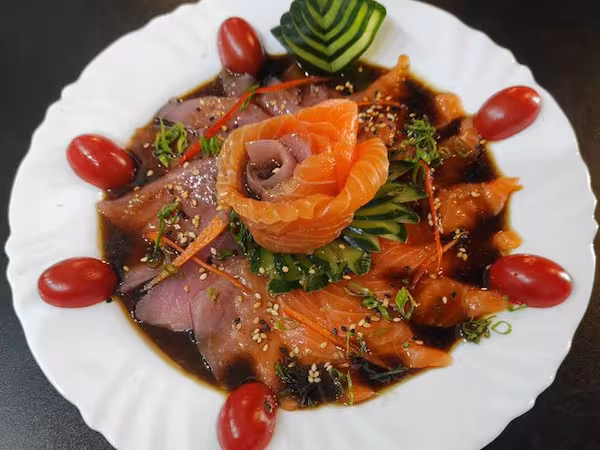 Carpaccio de salmão, atum ou peixe branco