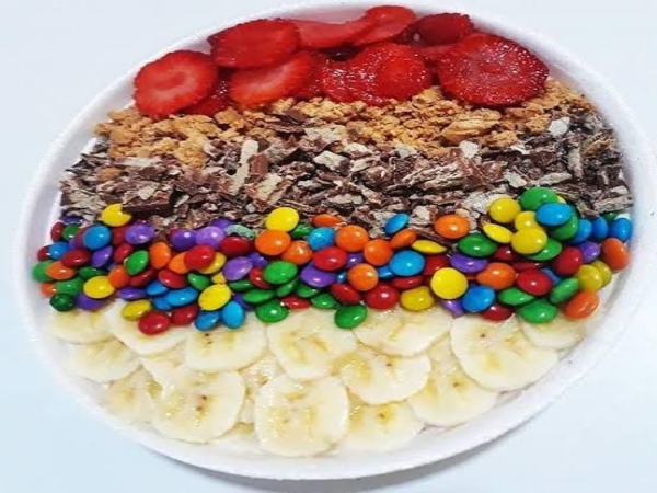 Marmita de açaí aproximadamente 800 gramas.