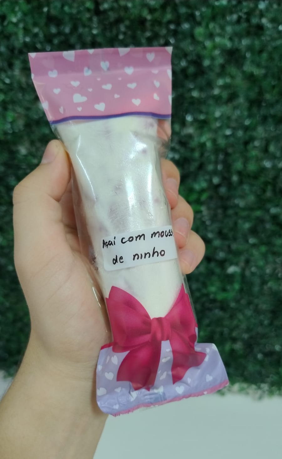 Geladinho Gourmet de Açaí com mousse de ninho: com ou sem spaceball