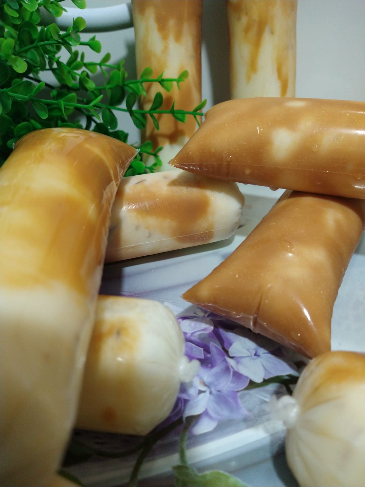 Geladinho gourmet coco com doce de leite