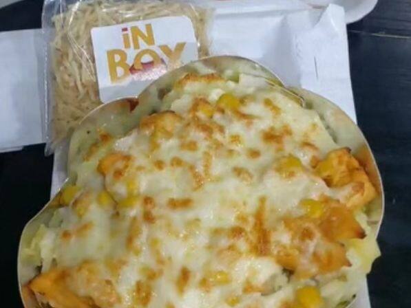 Batata Recheada de Strogonoff de Frango