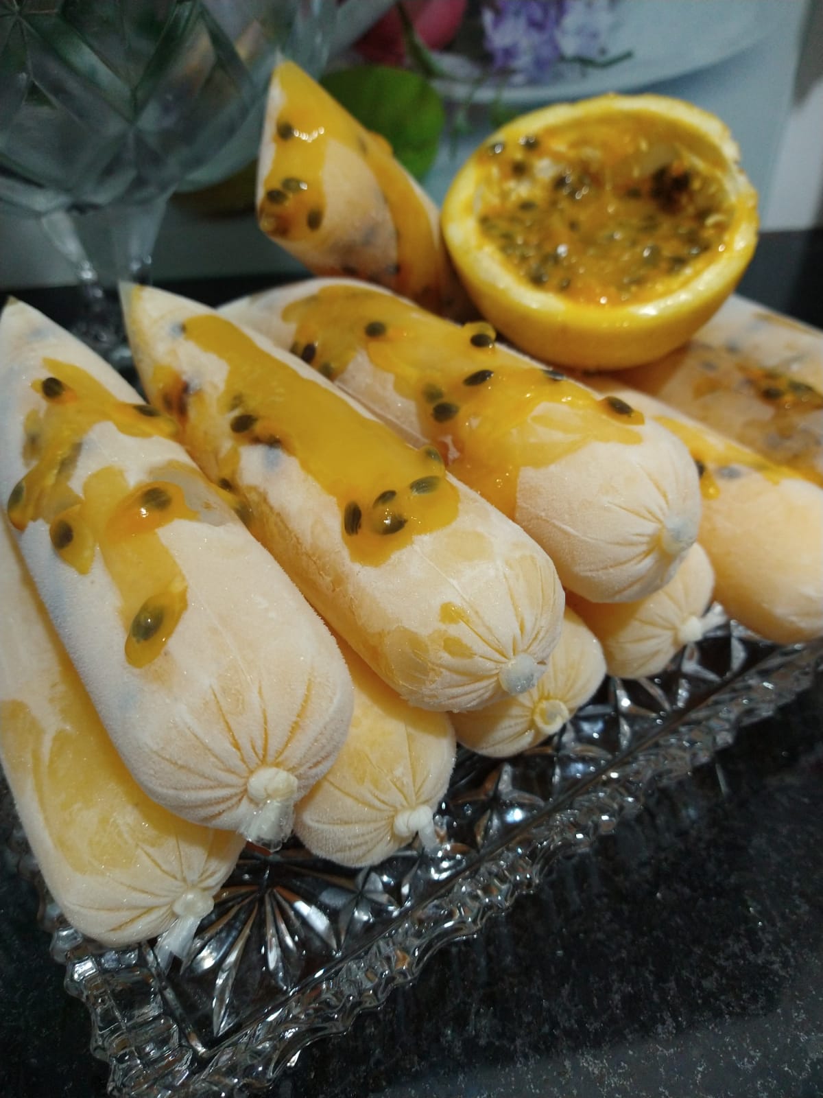 Geladinho de mousse de maracujá