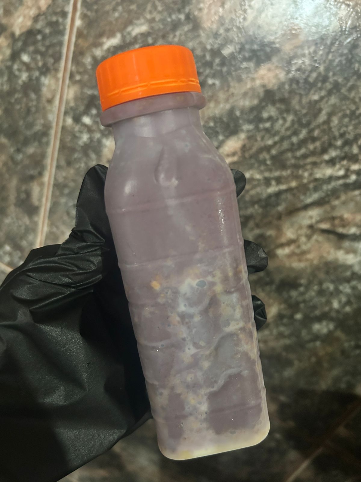 Açaí na garrafa sabor  Pacoquinha e leite condensado